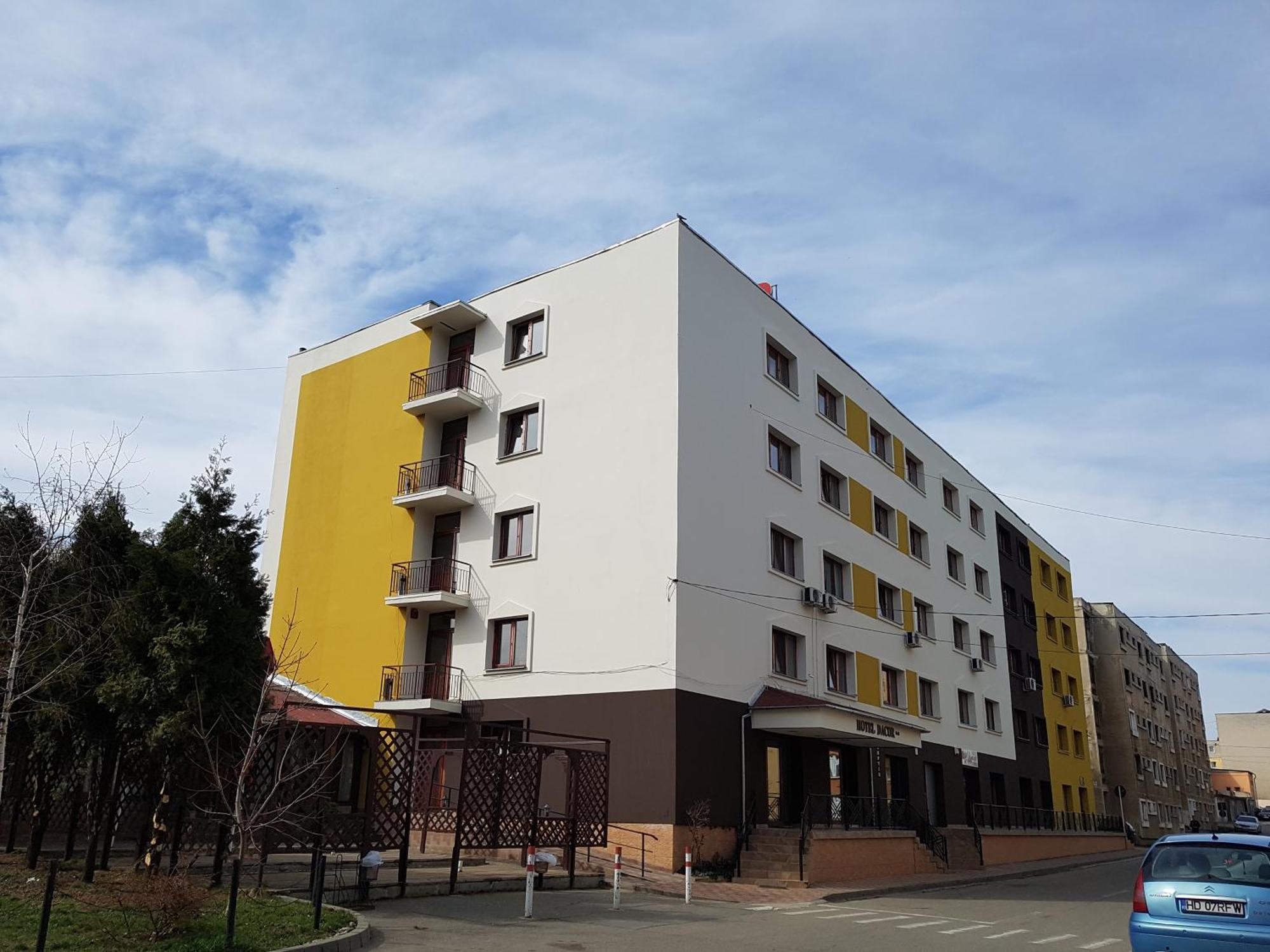 Hotel Dacor Orăştie Екстериор снимка